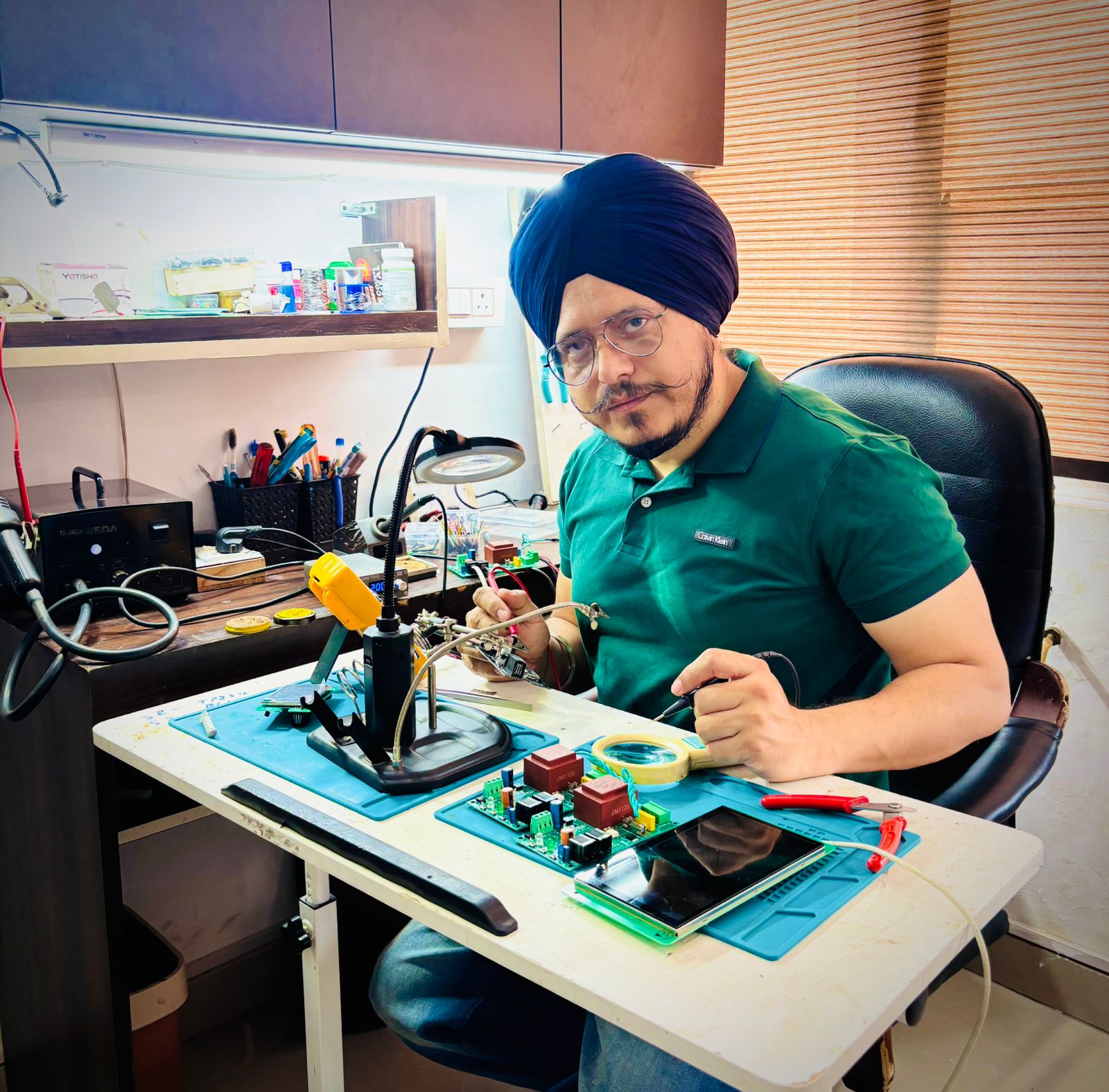 RAD Technology PCB electronic circuit board soldering R&D